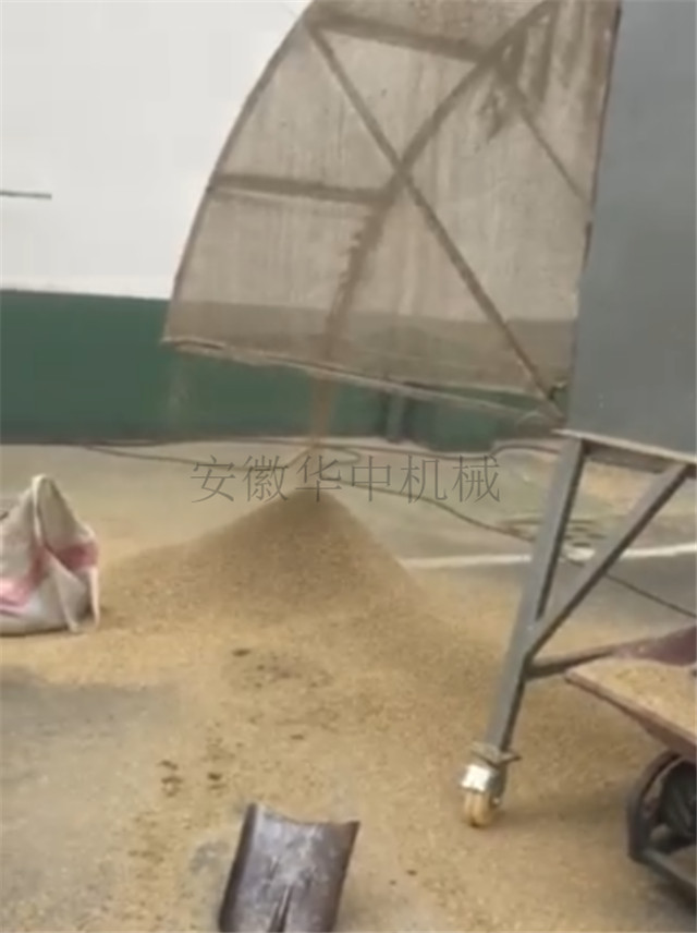 复合环保吹粮风机粉尘排出效果图片