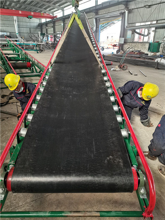 定制型运砂皮带输送机图片 定制型运砂皮带输送机图片