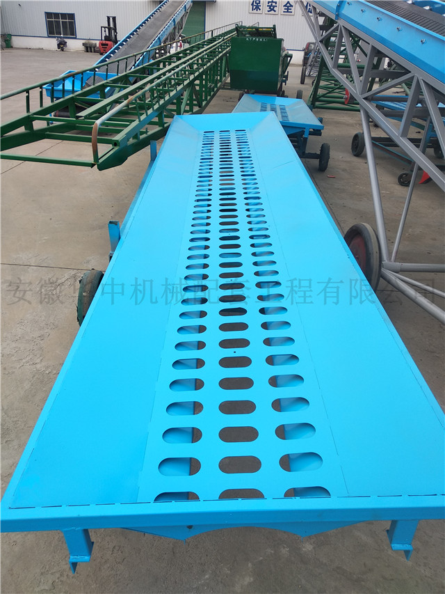 卸粮皮带输送机的料斗图片