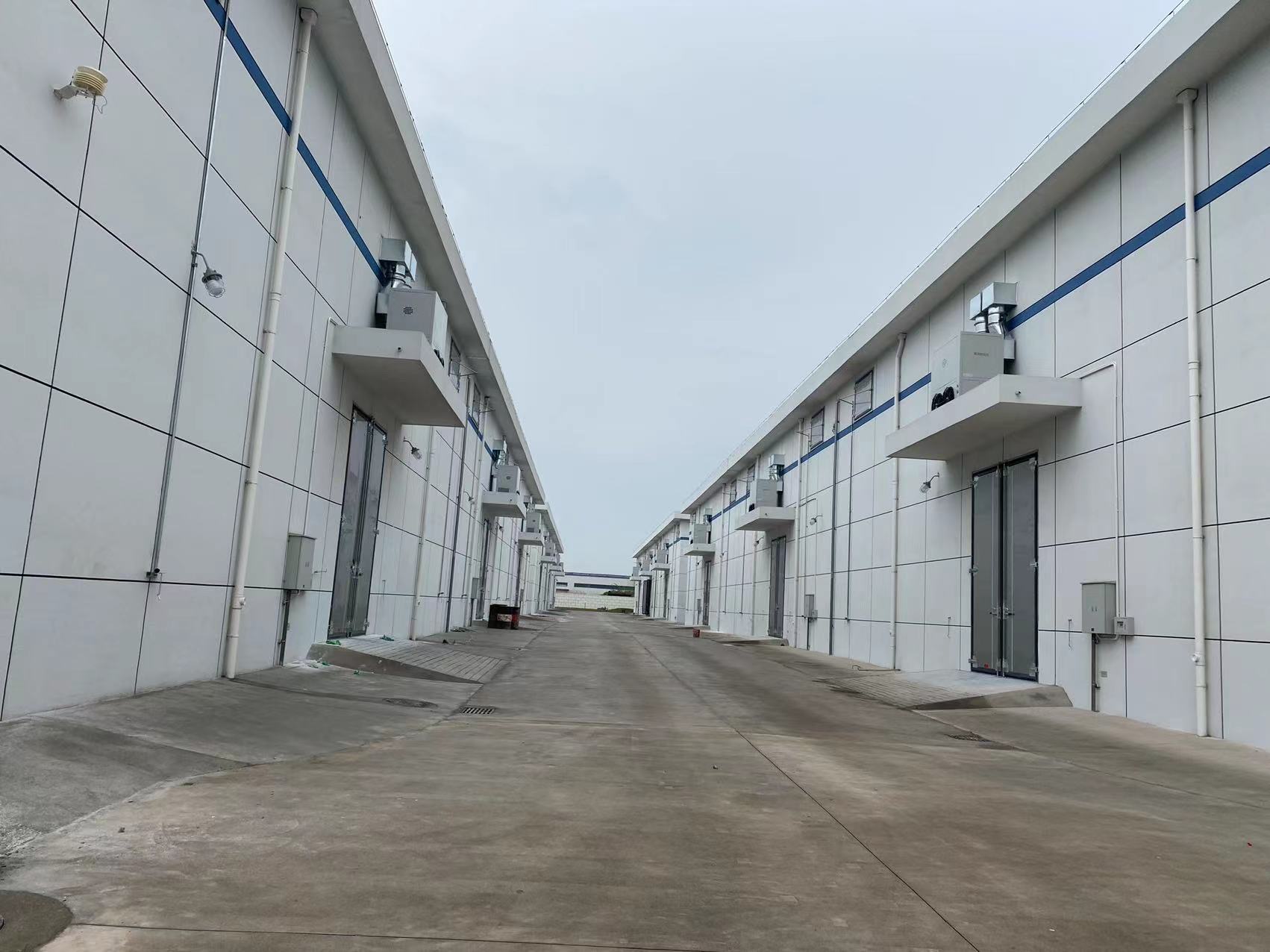 安徽华中机械建设的粮食物流园中粮面控温机的安装