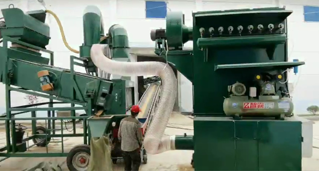 脉冲除尘器工作场景