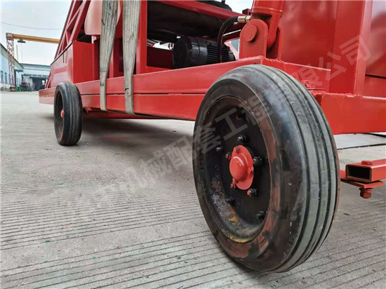 移动式伸缩装车输送机的轮胎（可定制）图片