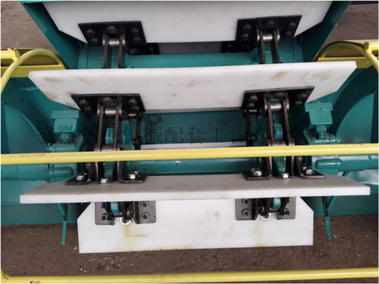 锰钢链条与聚氨酯刮板 锰钢链条与聚氨酯刮板