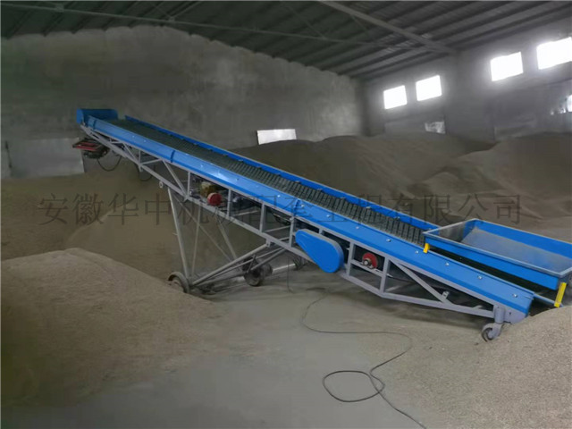 新型登高抛粮移动式皮带输送机图片