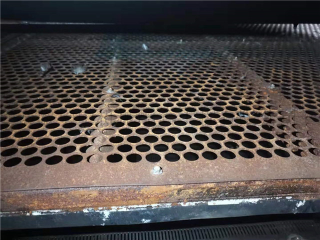 振动筛用于放置筛片的位置特写