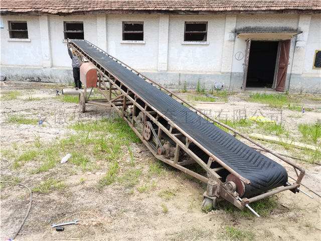 登高移动式皮带输送机更换输送带图片