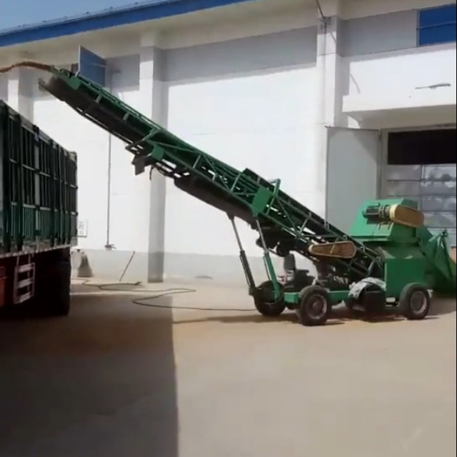 多功能刮板扒谷机一机上车图片