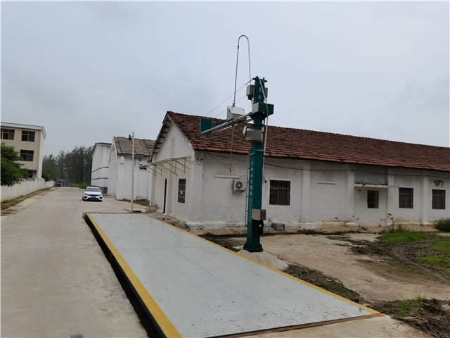 地方粮库中的固定式粮食扦样机