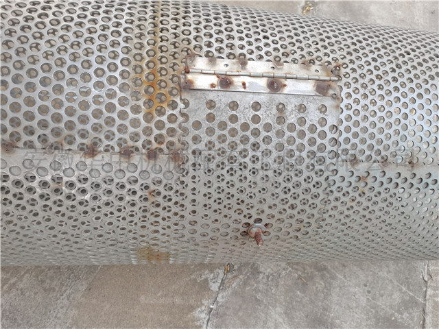 更换后的圆筒清粮机的筛网