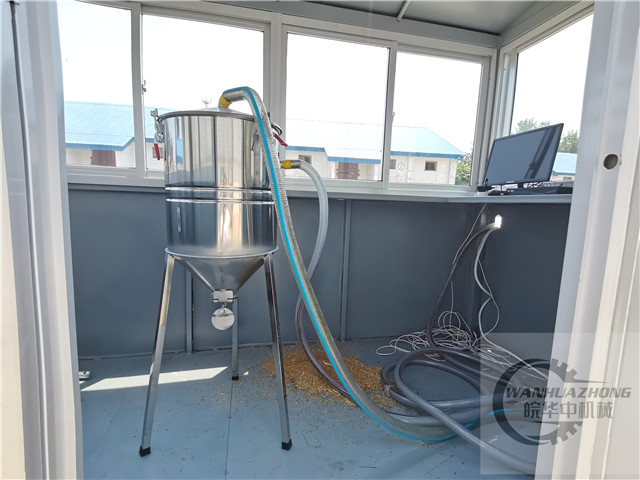 移动式扦样机内部视图