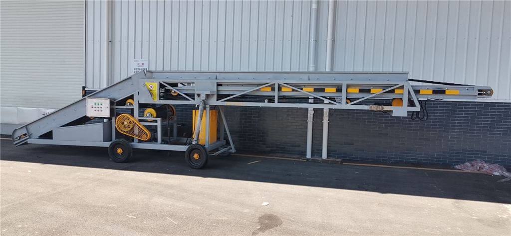 移动式伸缩装车输送机现场图片