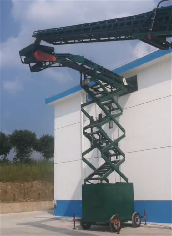 液压补仓皮带输送机工作场景