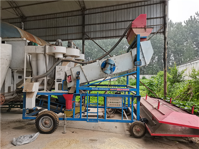 旧式复合型清粮振动筛图片