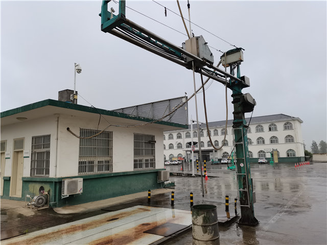 国家粮库中的固定式粮食扦样机