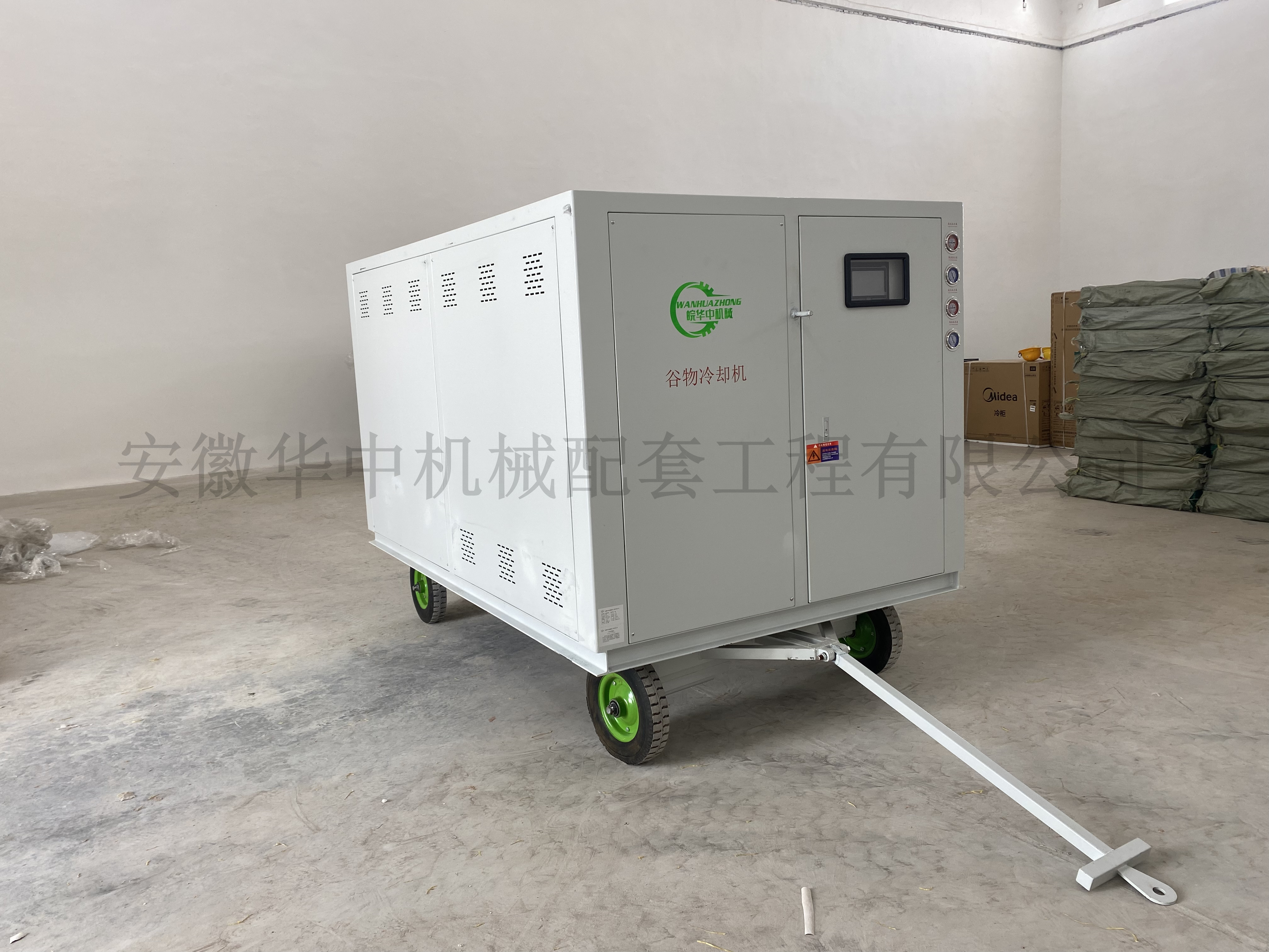 粮库中的85KW谷物冷却机