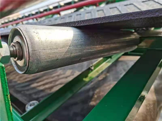 登高皮带输送机的上托辊